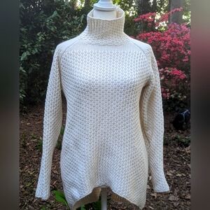 Zara Women's Cream Jumper